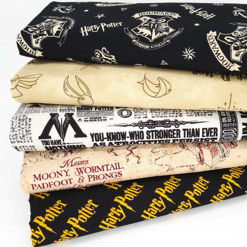 Five cotton fat quarters in a bundle featuring Harry Potter fabric prints